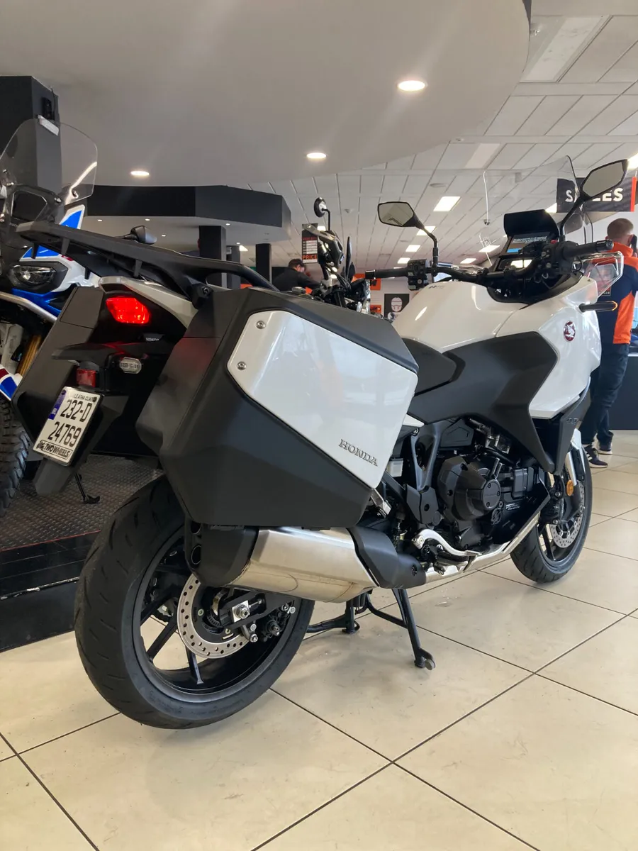 Honda NT1100 DCT**Ex Demo** - Image 3