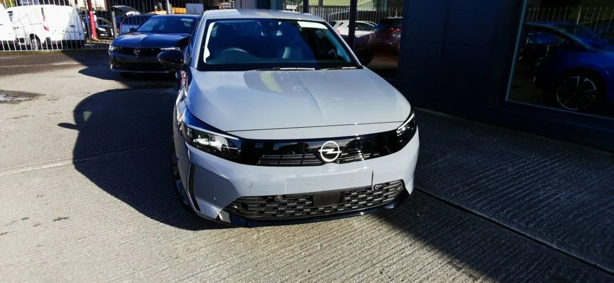 2024 Opel Corsa Elegance 1.2i **DEMO SALE - Image 3