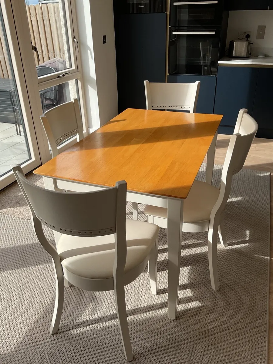 Done deal dining 2025 table and chairs