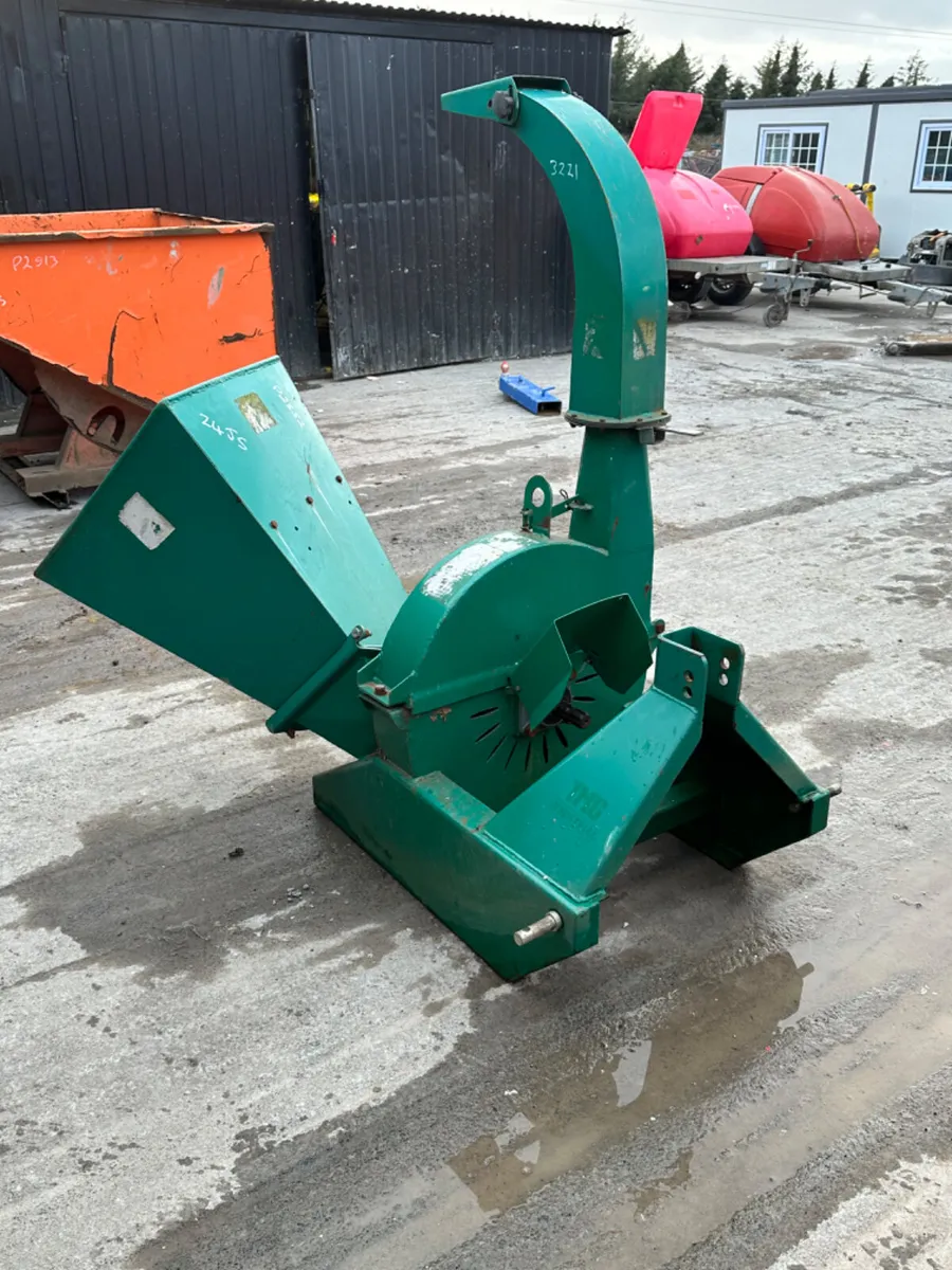 PTO Wood chipper  to Suit 20hp + Tractor - Image 1