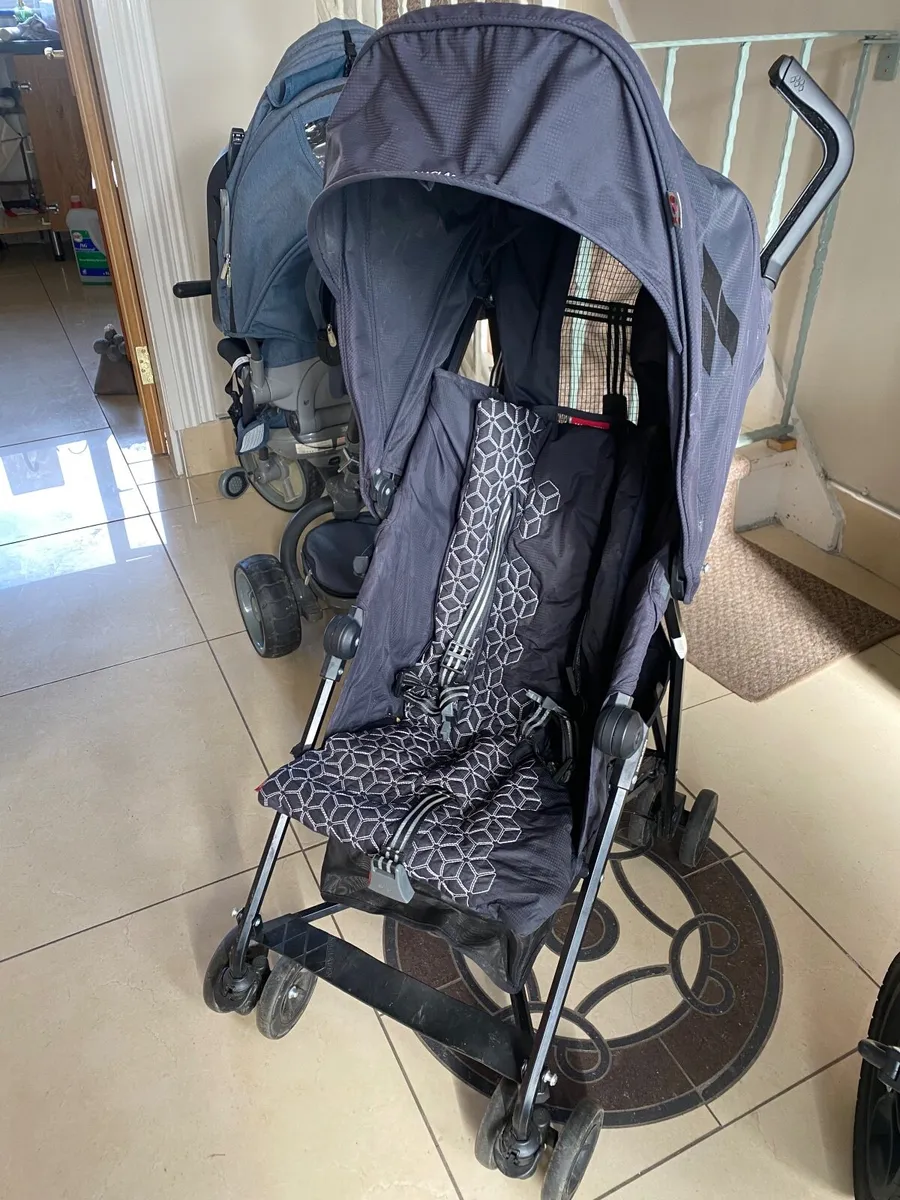 Maclaren best sale stroller used