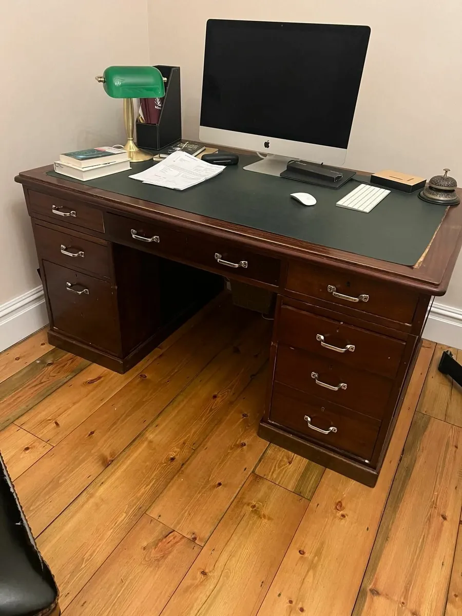 Vintage Desk with Timeless Elegance