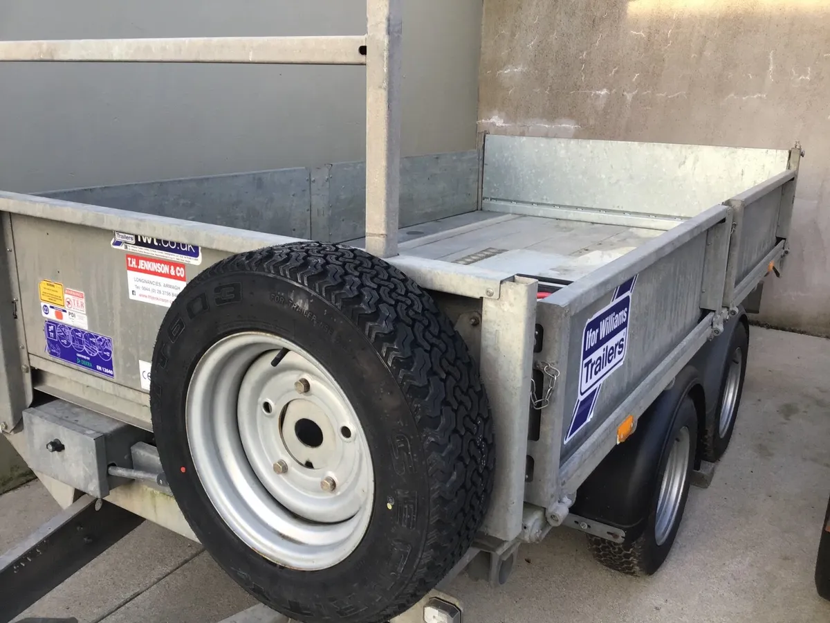Ifor Williams 10 ft tipping trailer