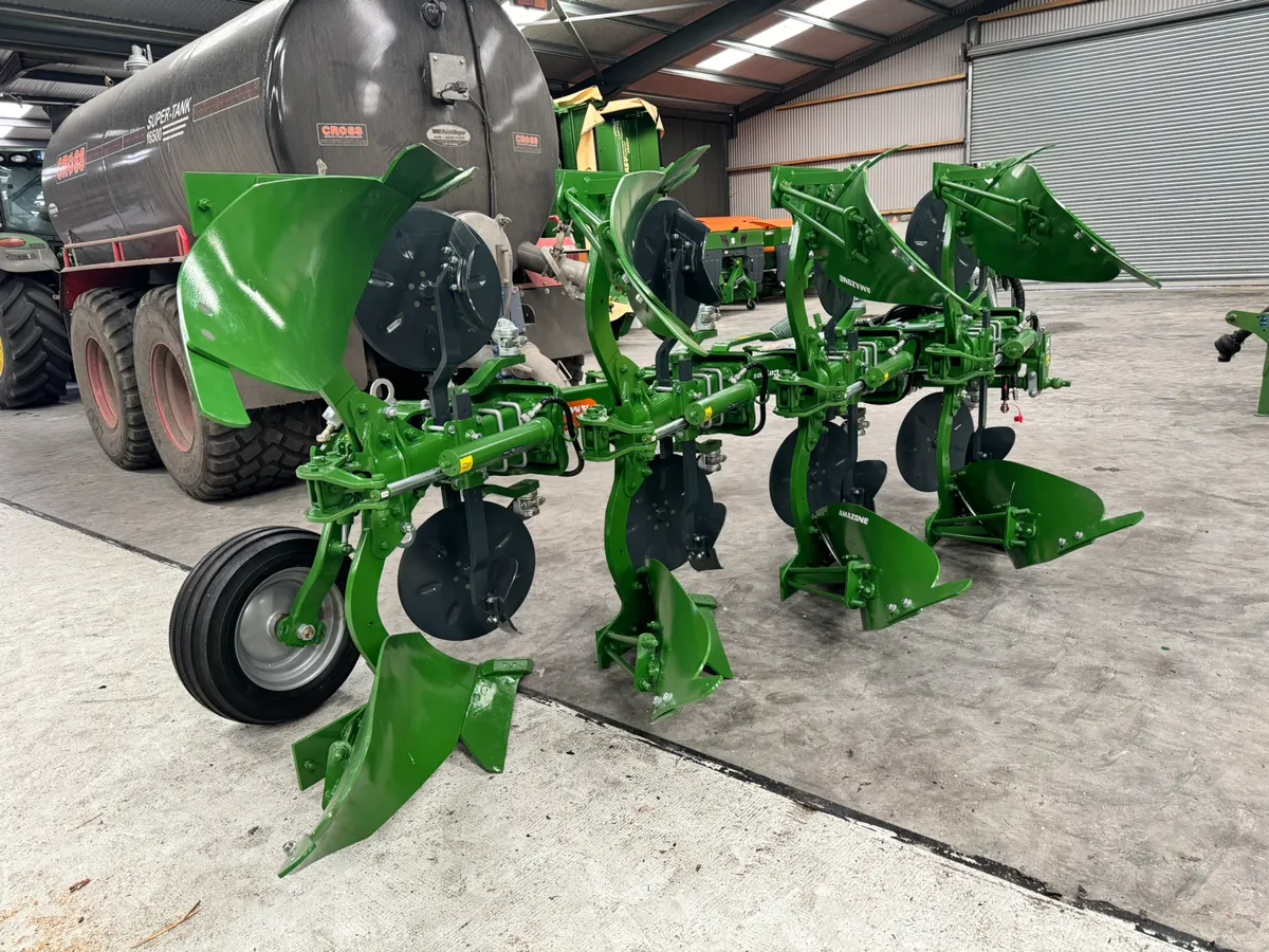 New Amazone  Cayros 4 Furrow reversible plough - Image 2