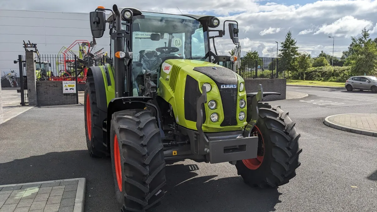 New Claas Arion 420 Panoramic 3 year warranty - Image 3