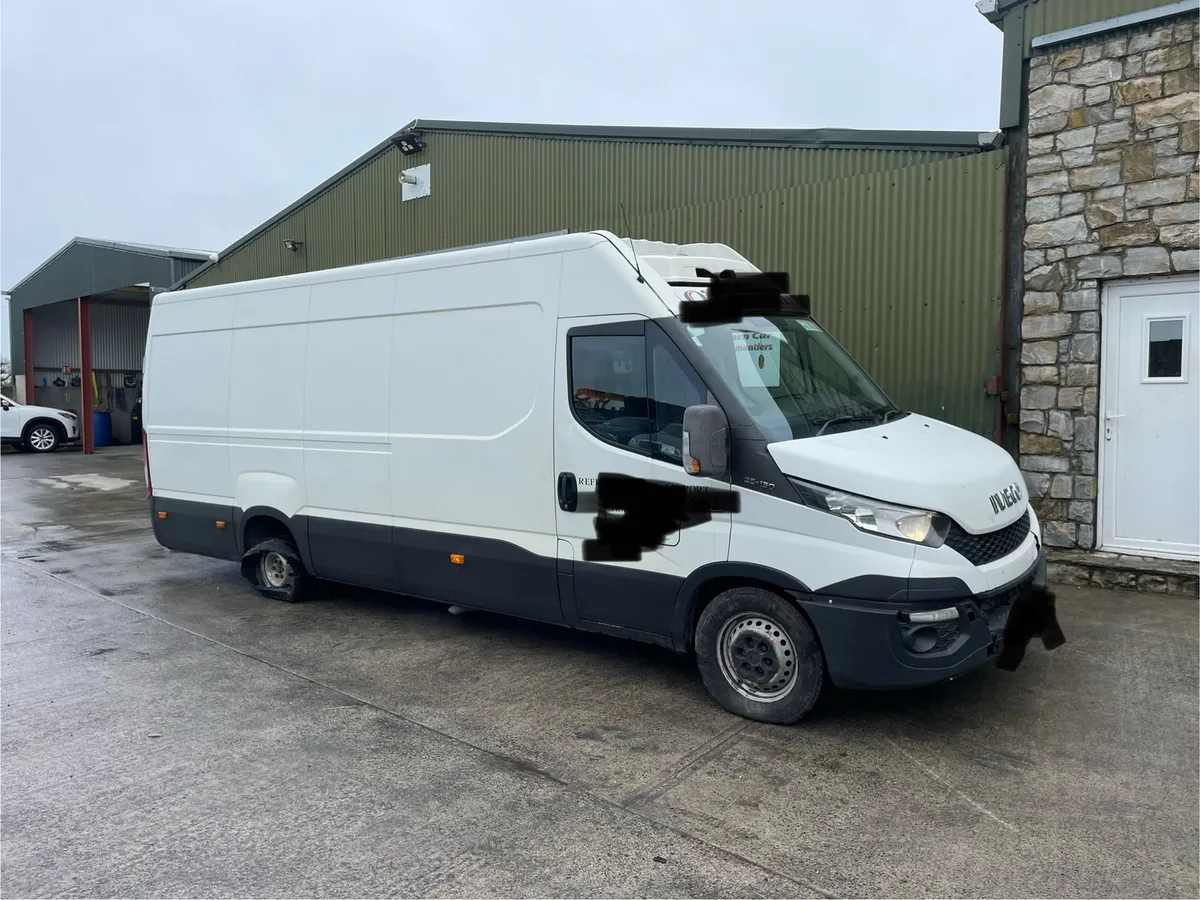 2015 Iveco daily 2.3 for dismantling