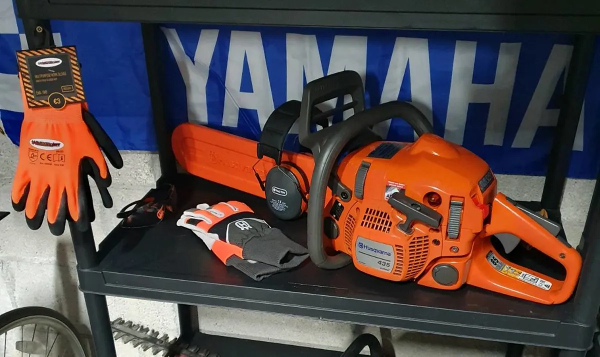 Husqvarna 435 deals chainsaw for sale