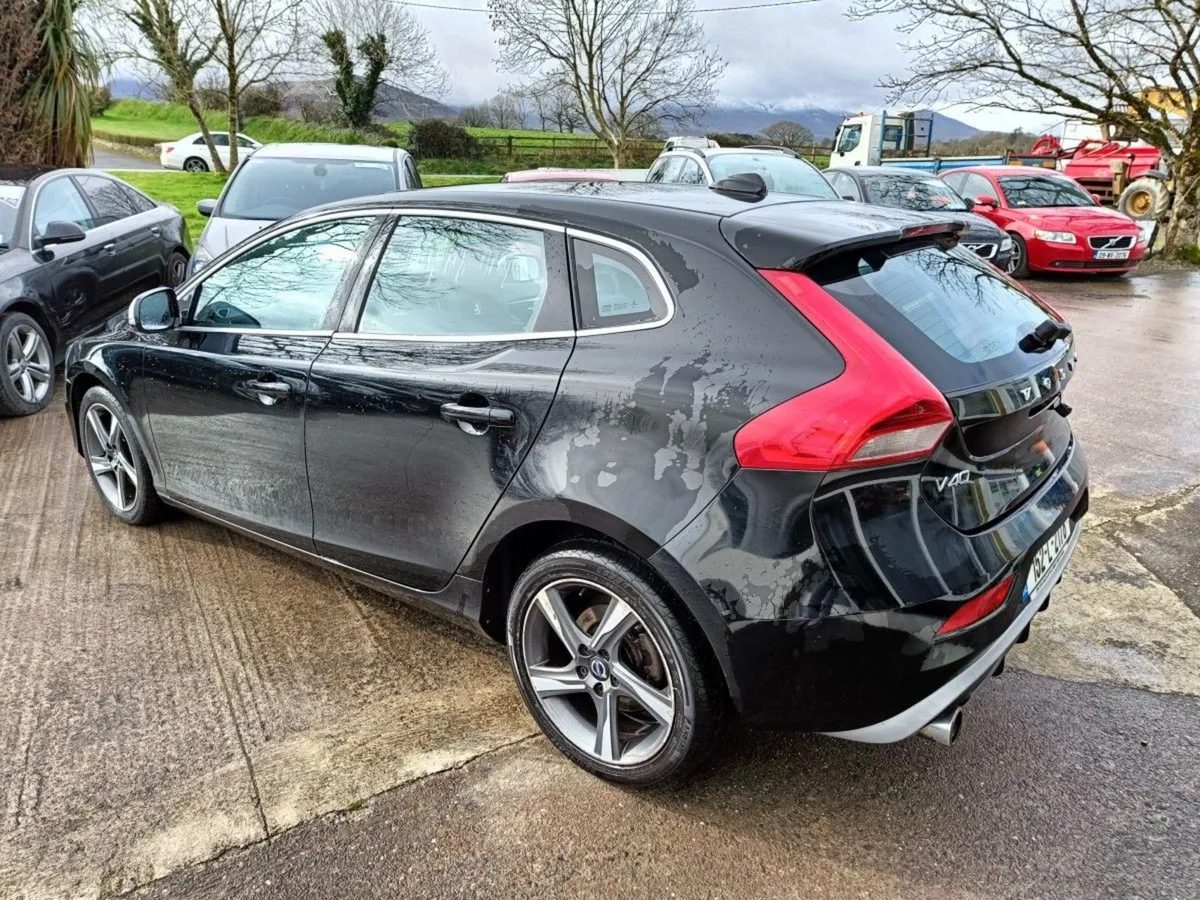 Volvo V40 D2 2.0d (120hp) R-design - Image 3