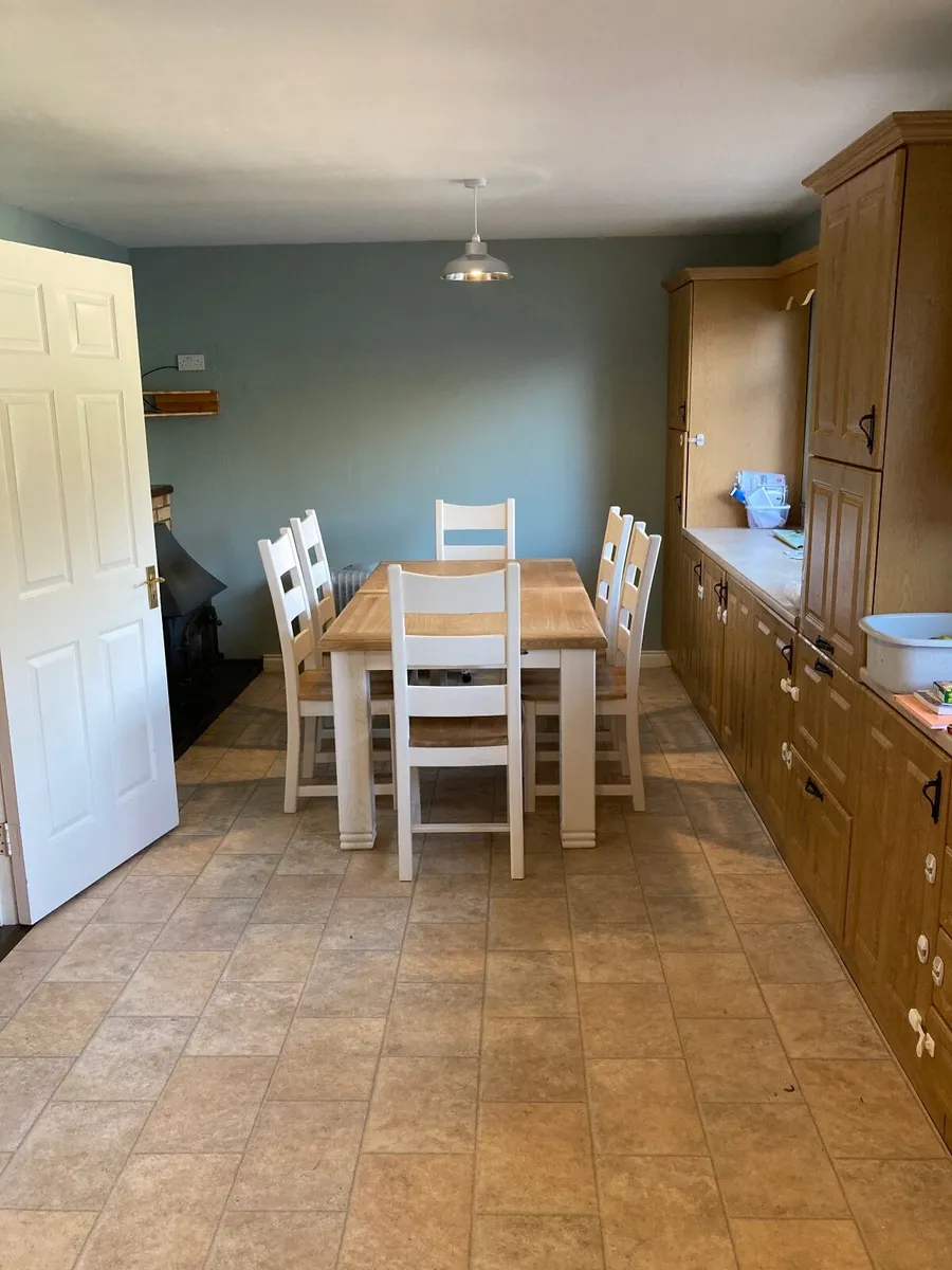 Kitchen Table and Chairs - Image 1