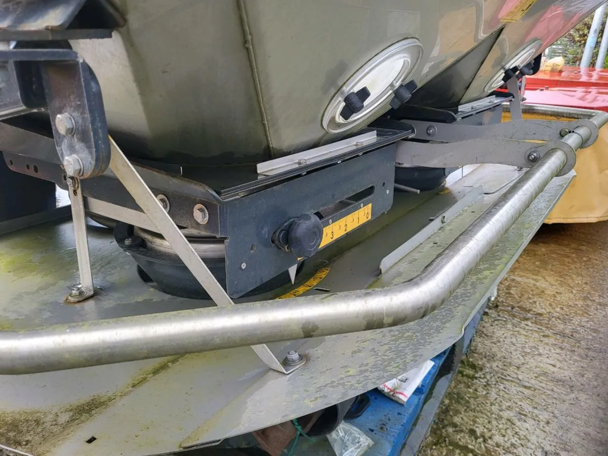 Cavallo fertiliser spreaders for sale in Co. Cork for €5,200 on DoneDeal
