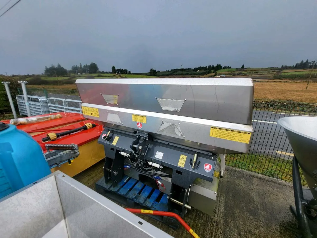 Cavallo fertiliser spreaders for sale in Co. Cork for €5,200 on DoneDeal