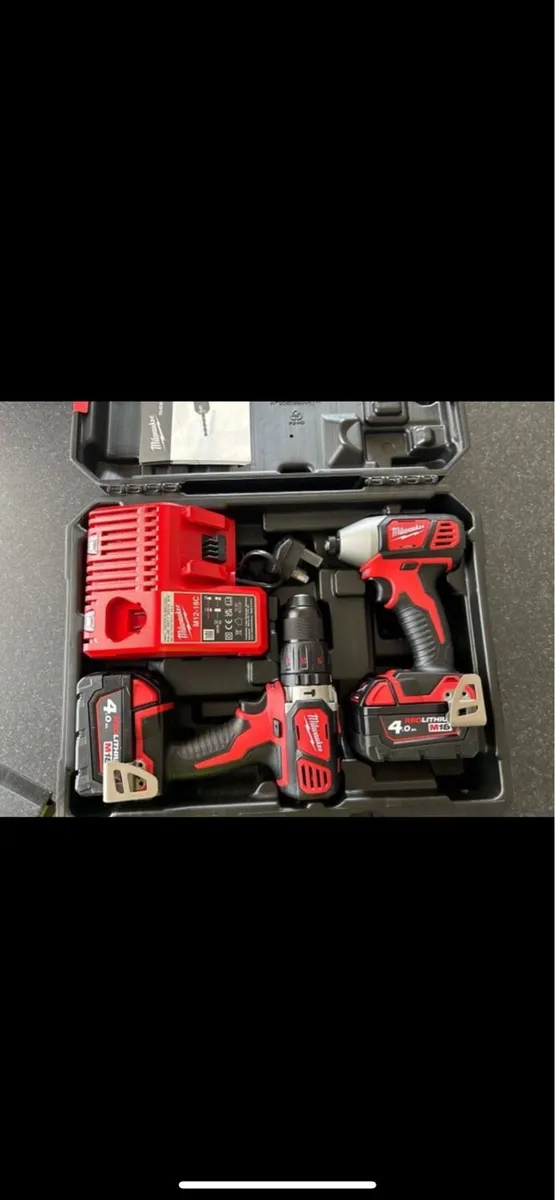 MILWAUKEE M18 BPP2Q-402C 18V 2 X 4.0AH LI-ION - Image 3