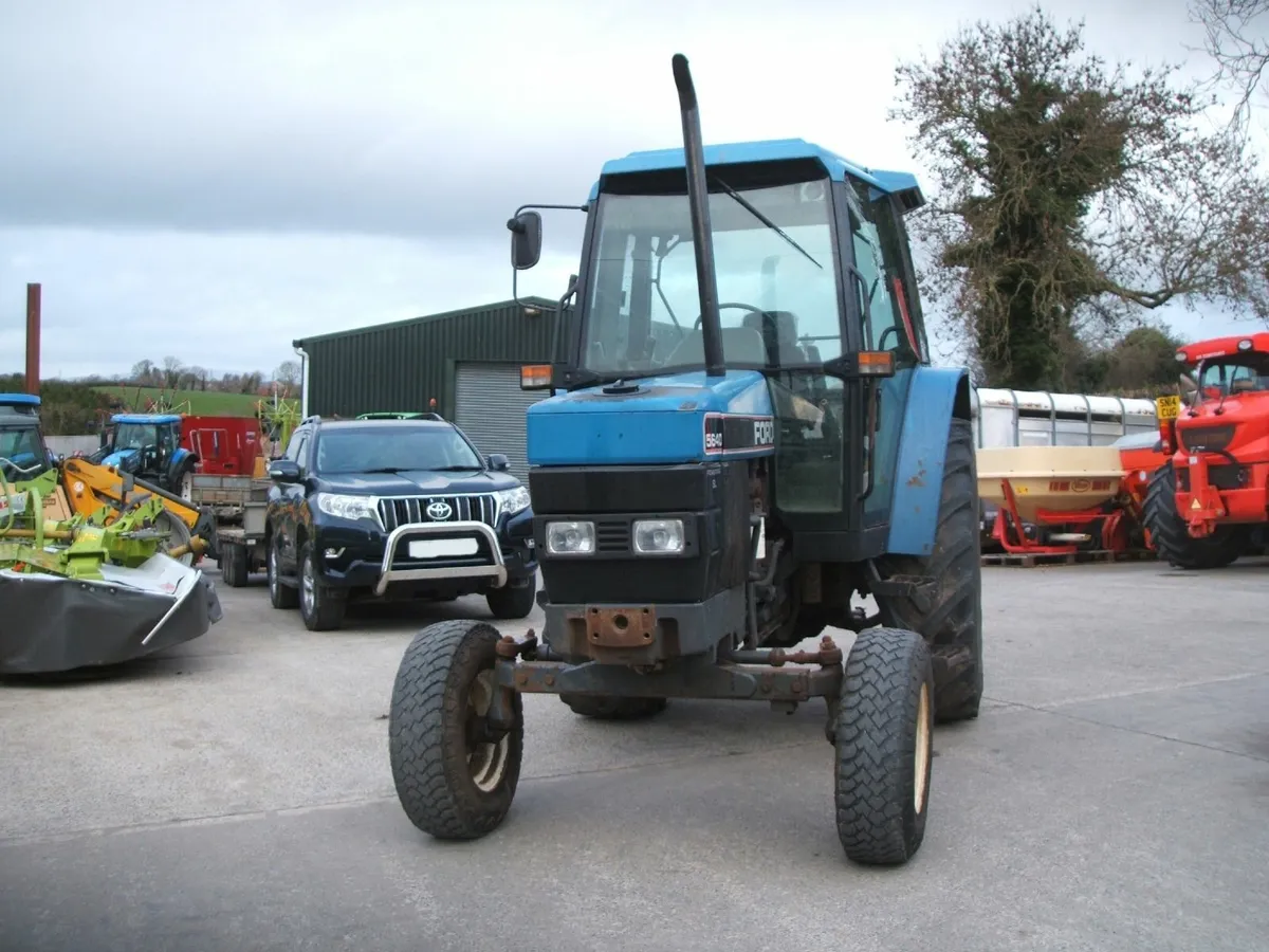 1995 New Holland 5640 2wd
