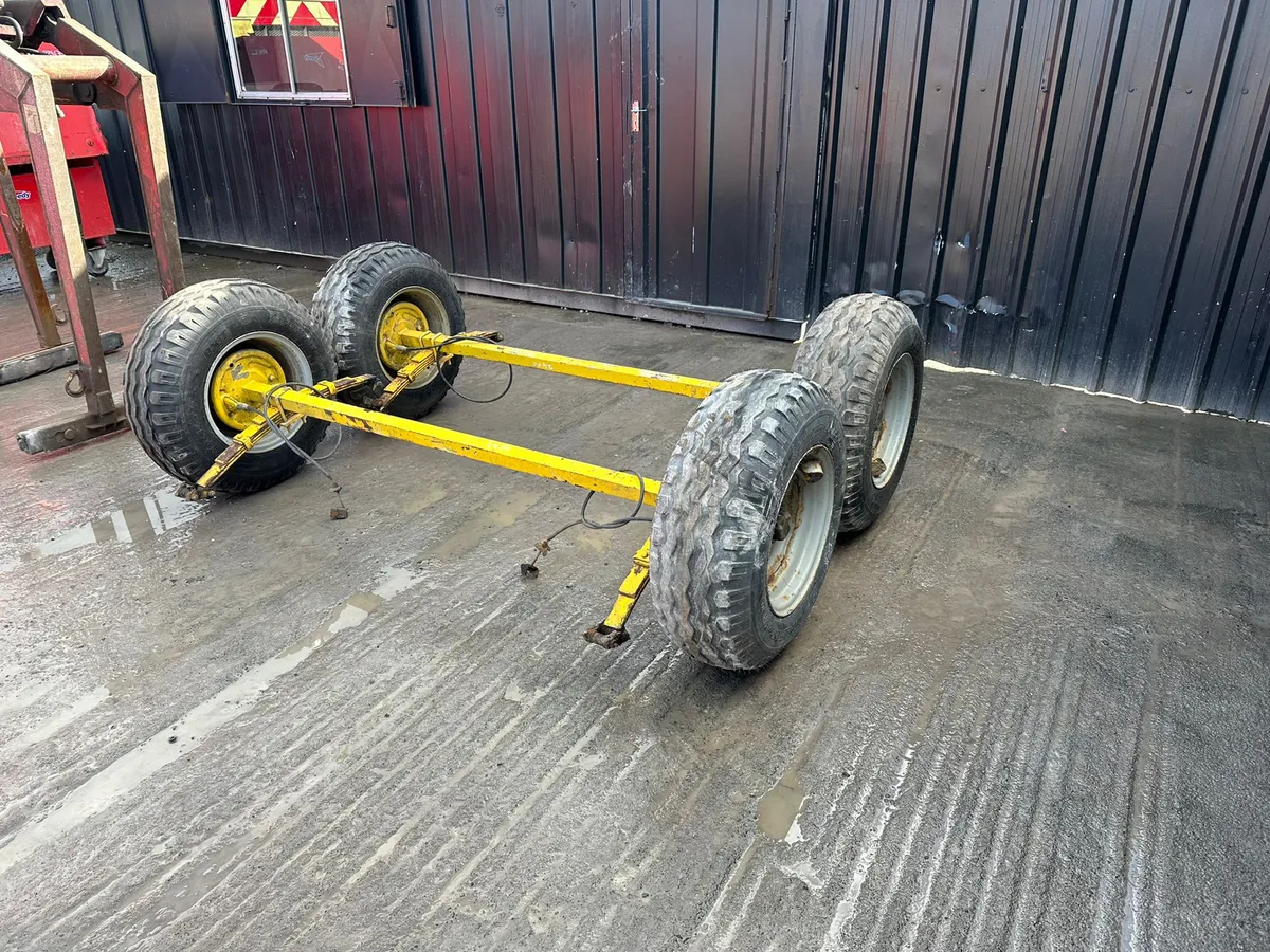 Pair of Trailer Axles - Image 2