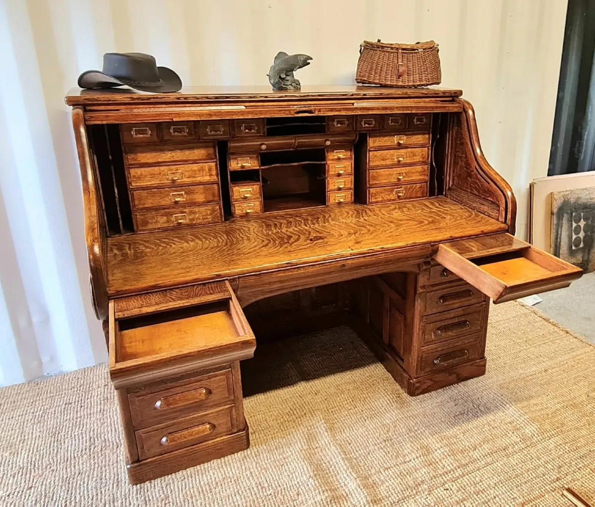 Antique Roll Top Desk/Fly Tying Desk - £2000 - ONO - Image 2