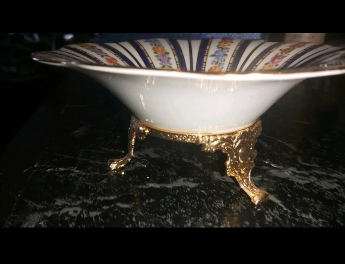 Beautiful Regal bowl - Image 1