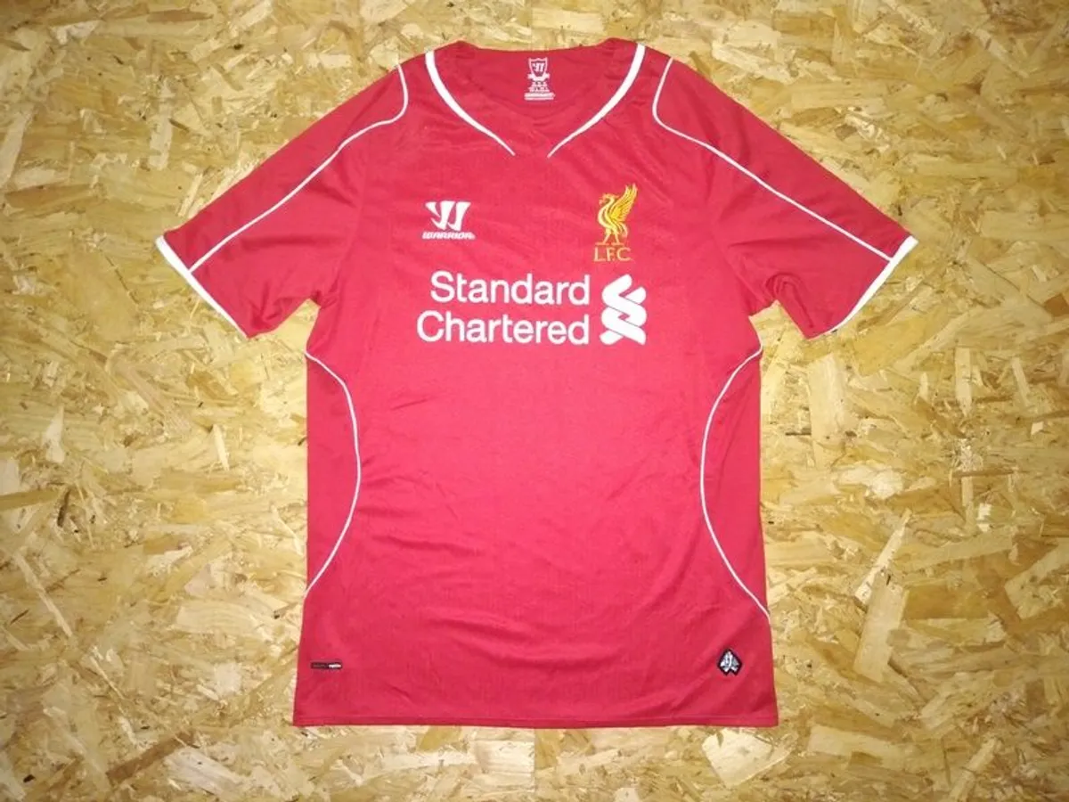 FREE POST Liverpool Jersey Shirt Warrior Medium Top Soccer Football England Red Standard Chartered Vintage Retro