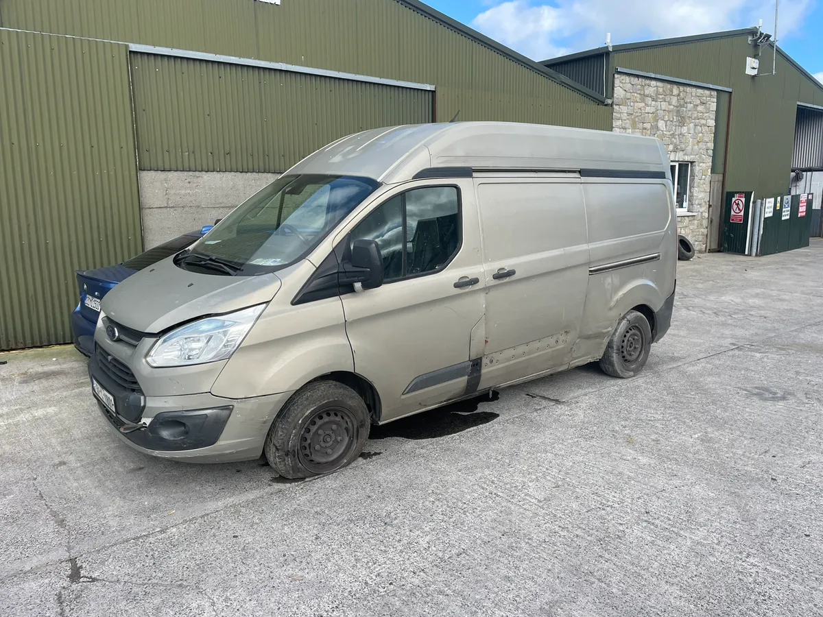 2015 Ford transit custom 2.2 for dismantling