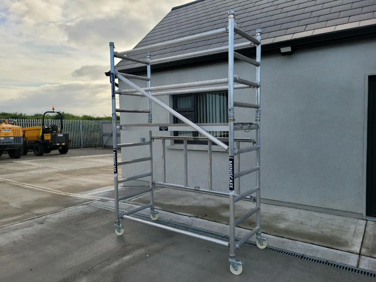 Folding Aluminium Scaffolding Towers for Sale - Image 2