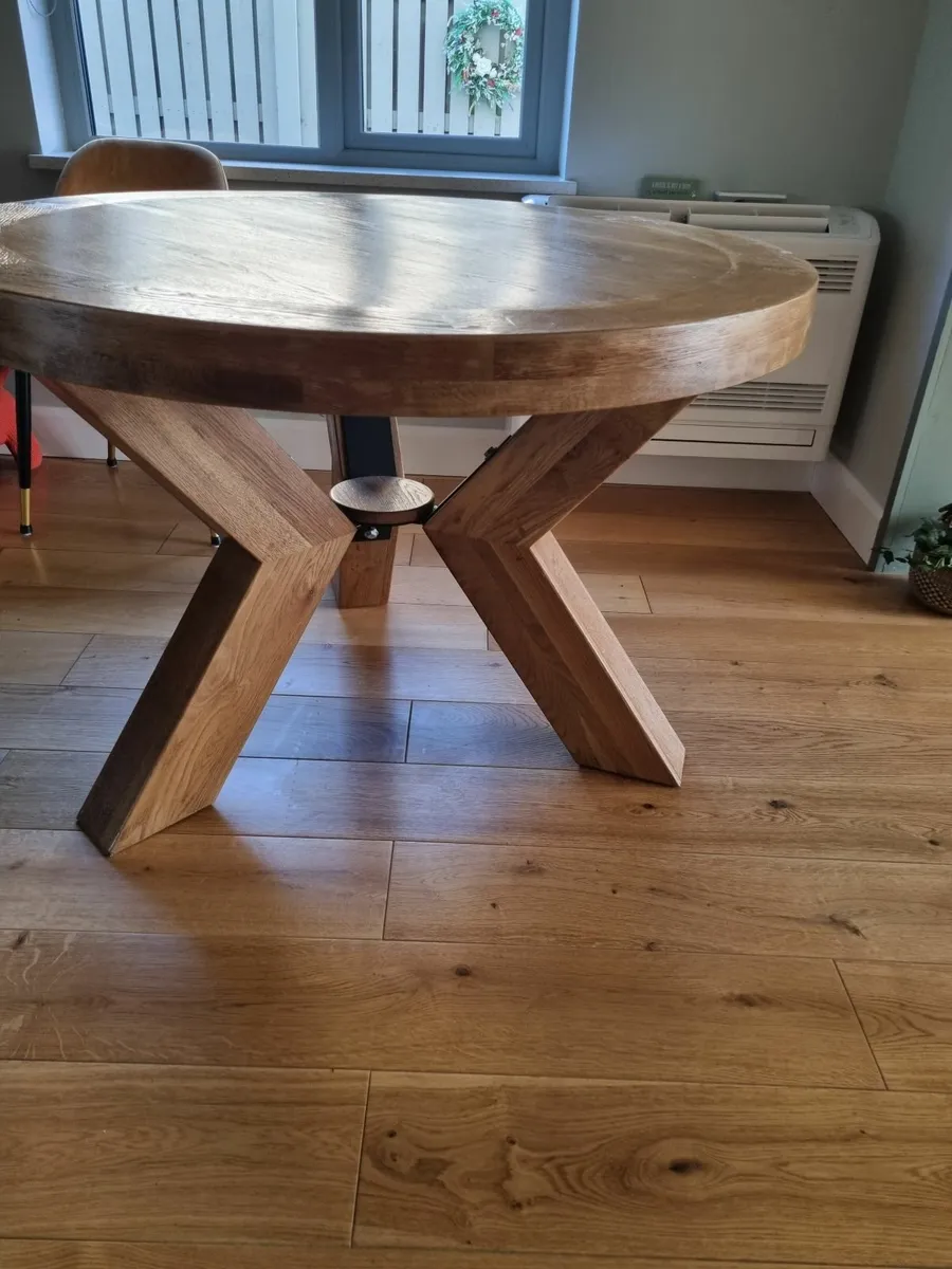 Maximus oak dining deals table