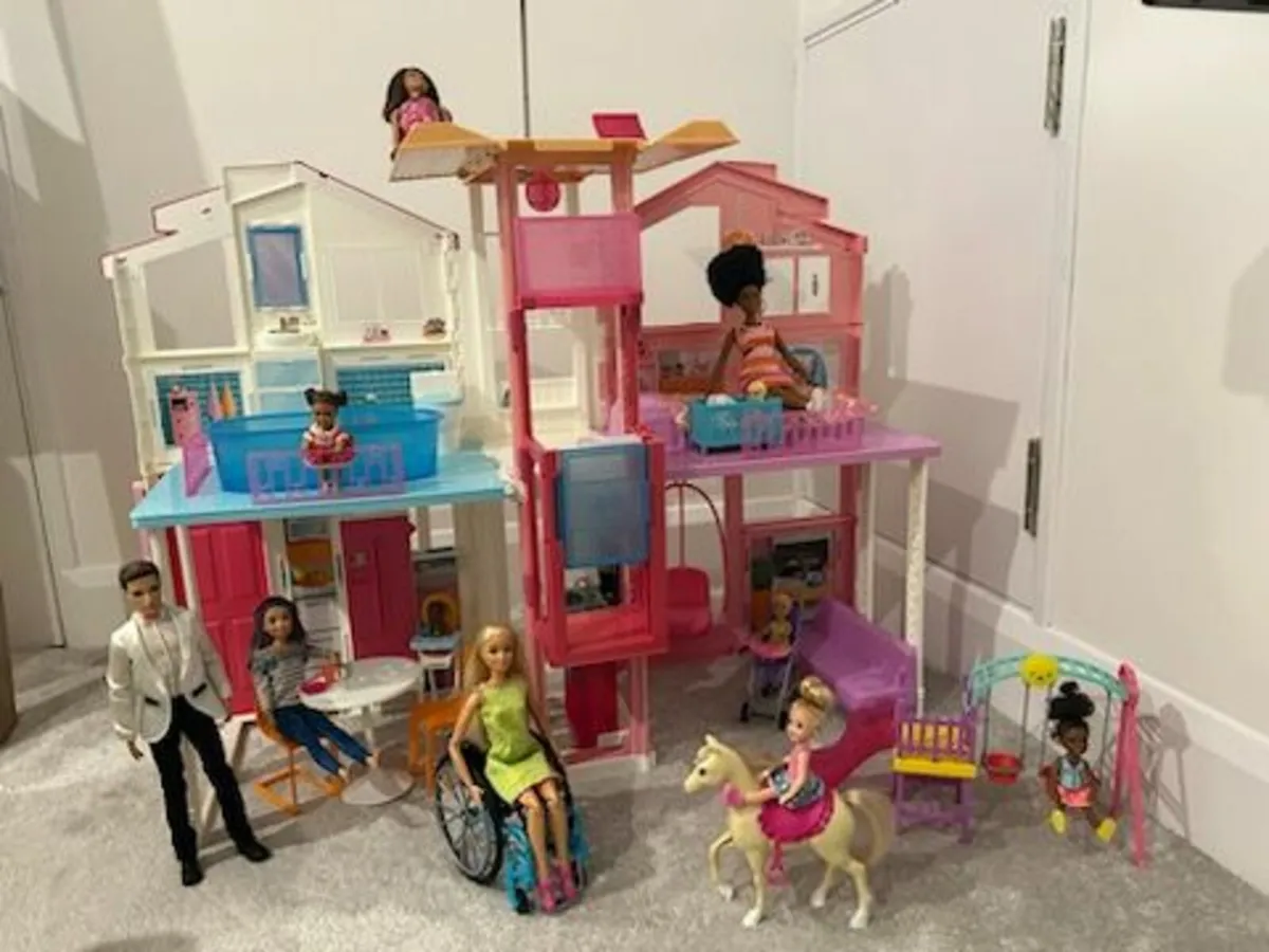 Barbie House with Barbies