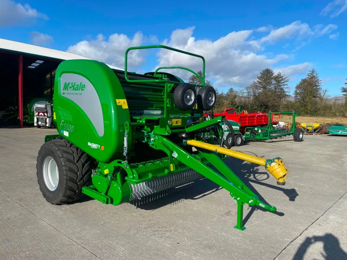 NEW McHale F5500 Round Balers