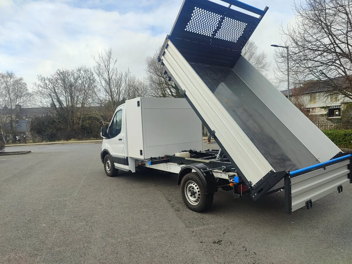 FORD TRANSIT 3 WAY TIPPER WITH TOOLPOD - Image 1