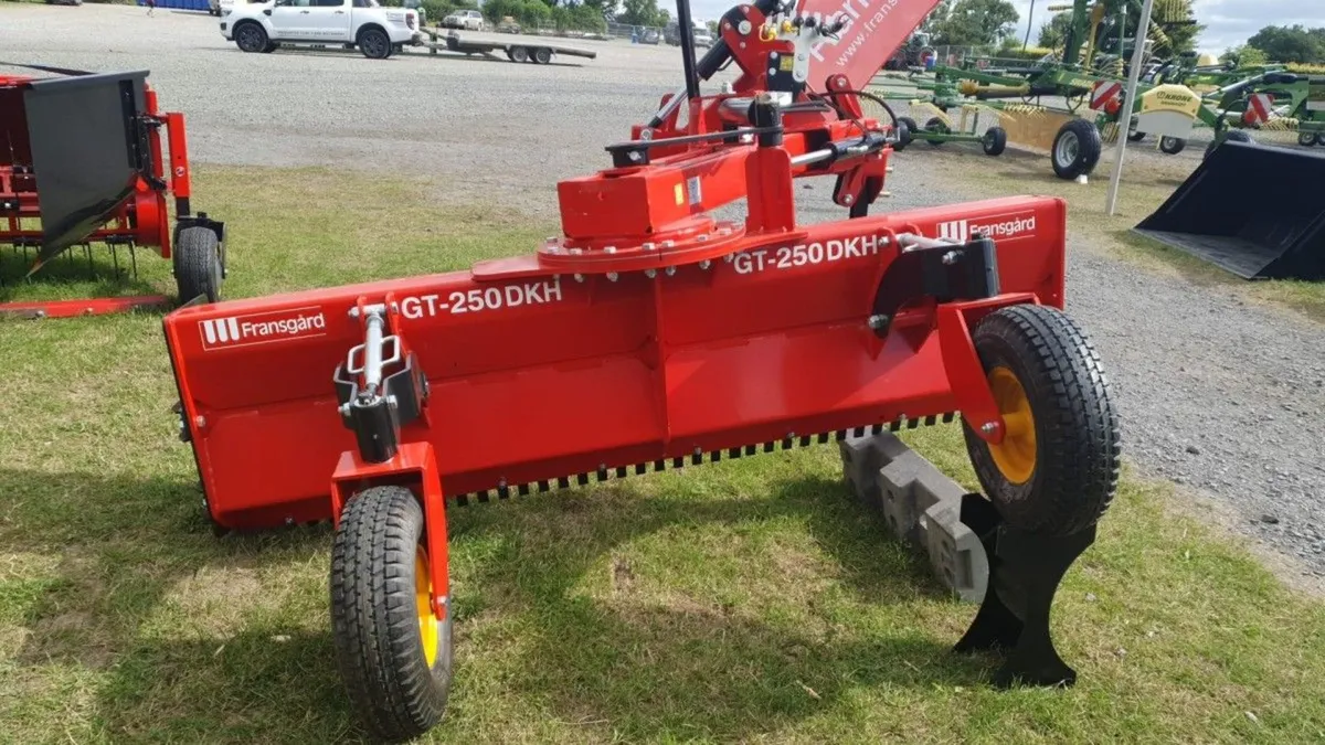 Fransgard Road Grader - Image 4