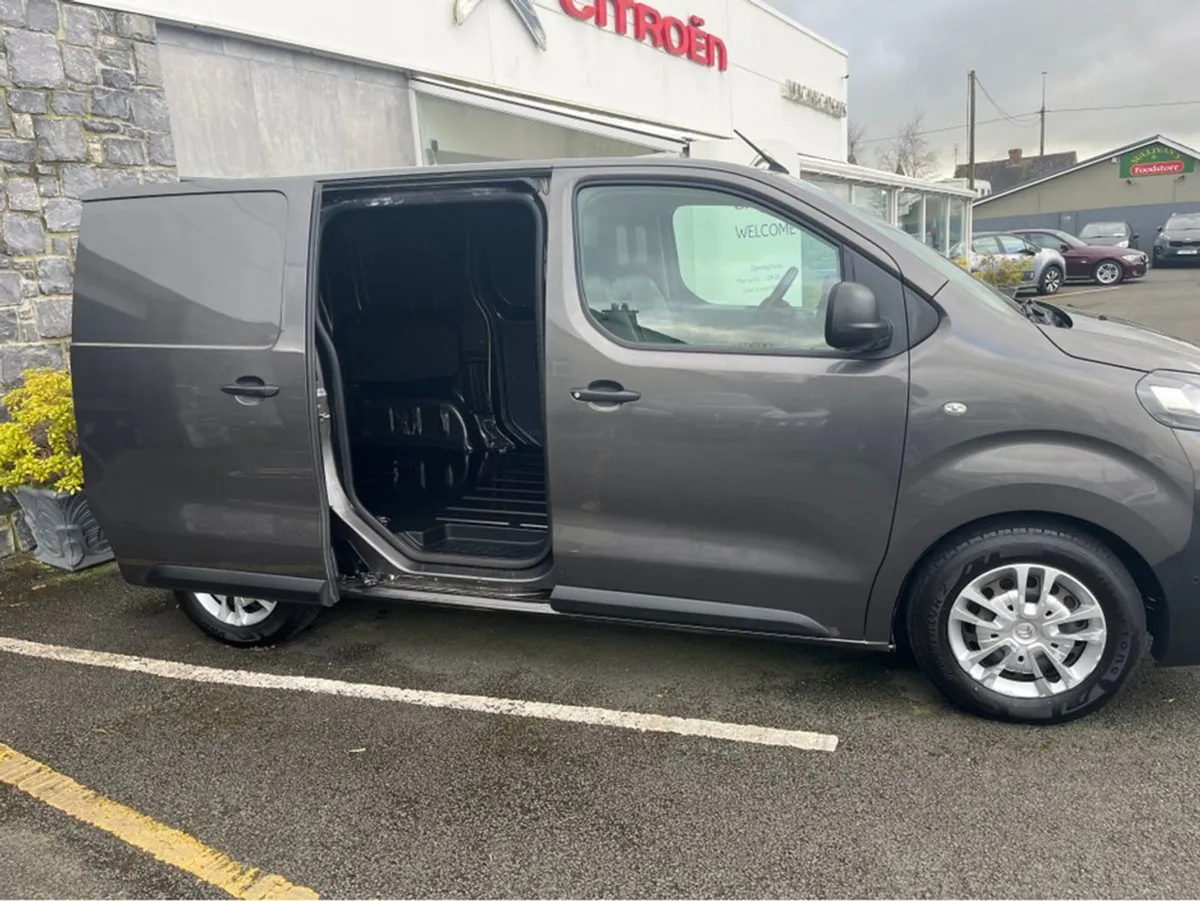 Citroen Dispatch SWB ENT 1.5 Bluehdi 1 120 S S 4DR - Image 3