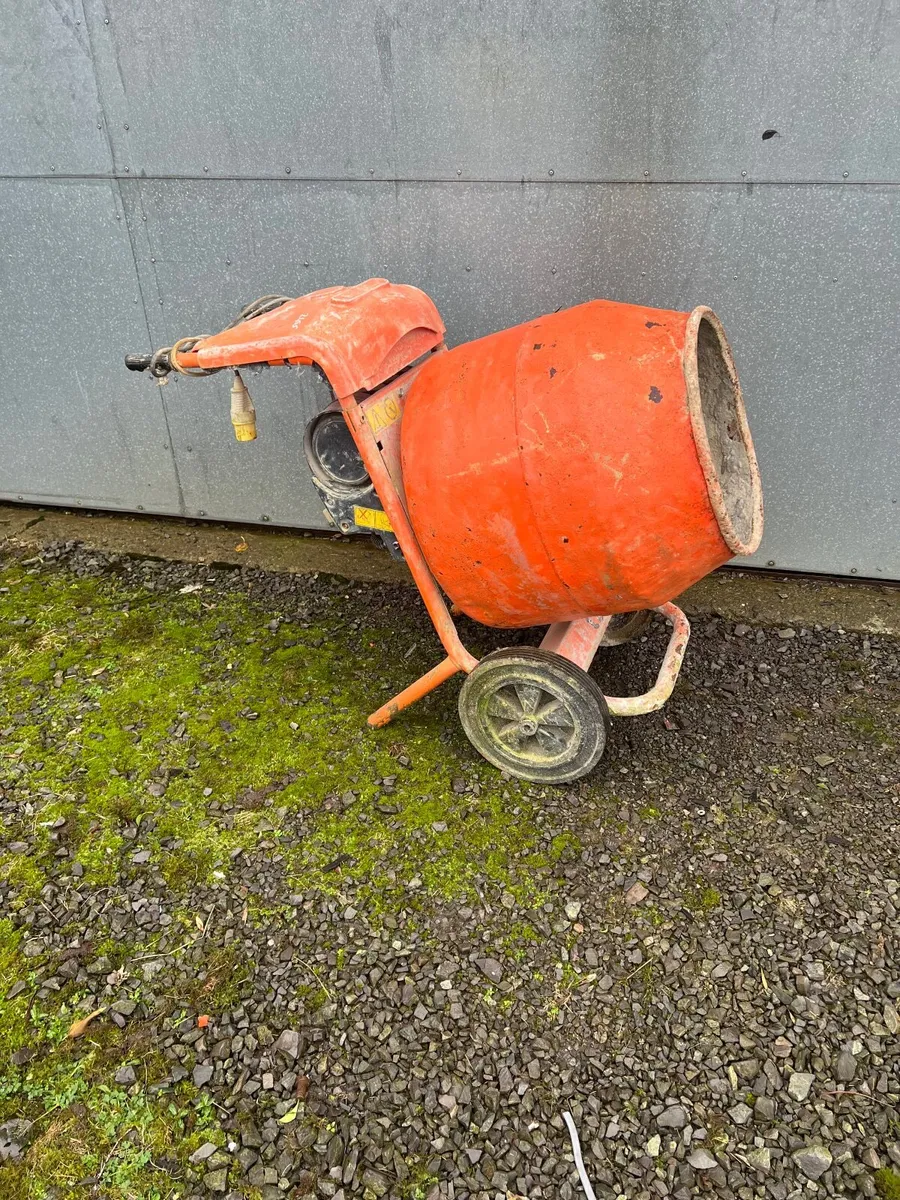 Cement mixer Electric 110 and 230 volt Belle - Image 1