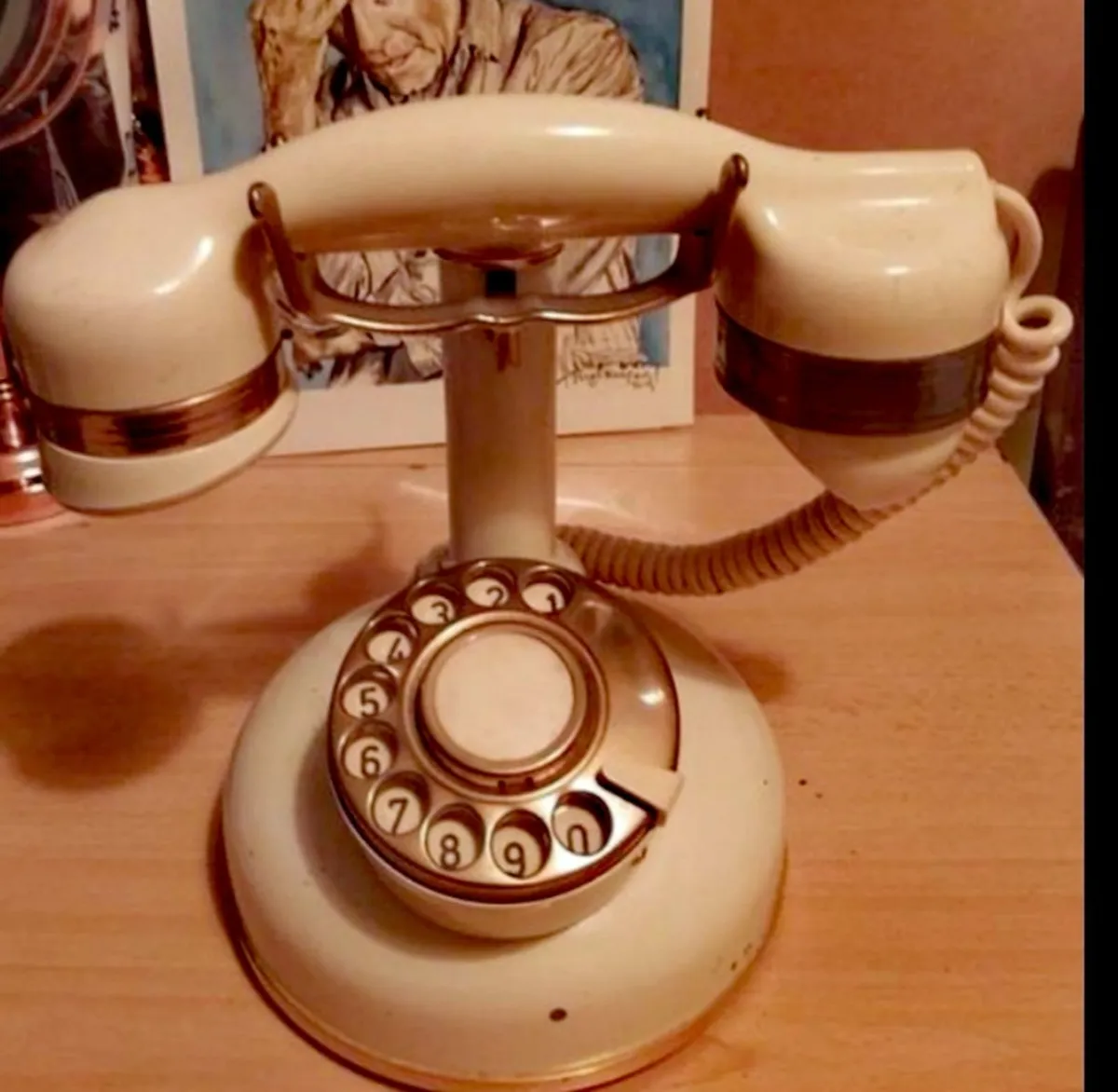 18karat gold plated telephone - Image 1