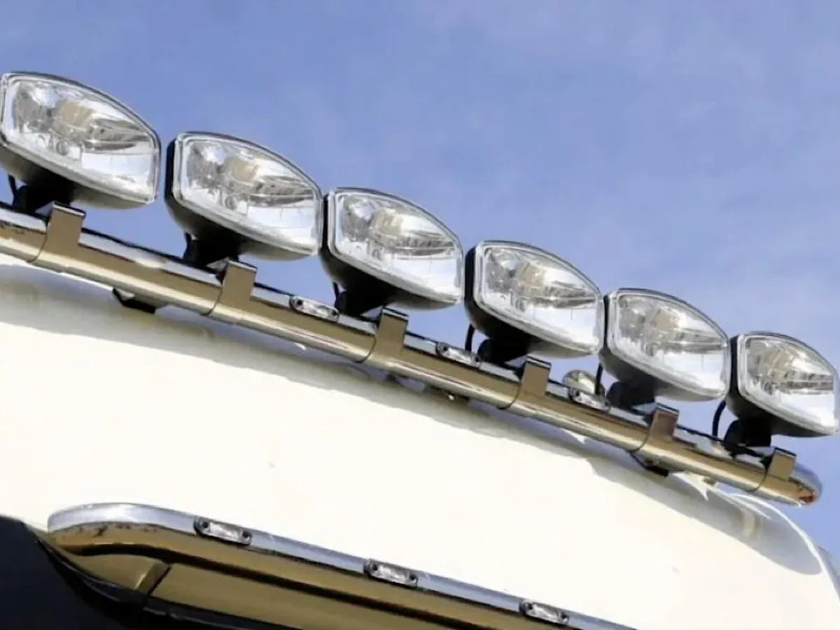 €100 OFF 6pk Mars Tech Spotlights - Image 1