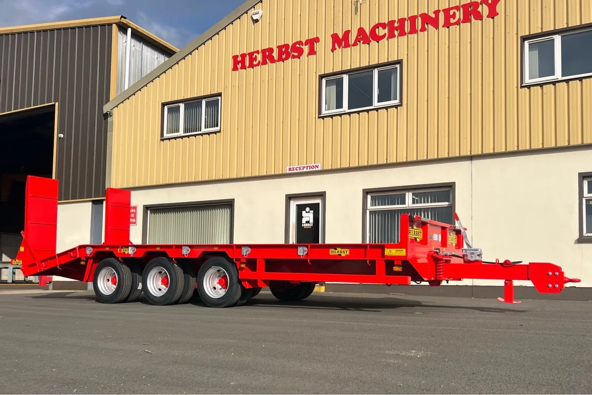 Herbst Tri Axle Low Loader