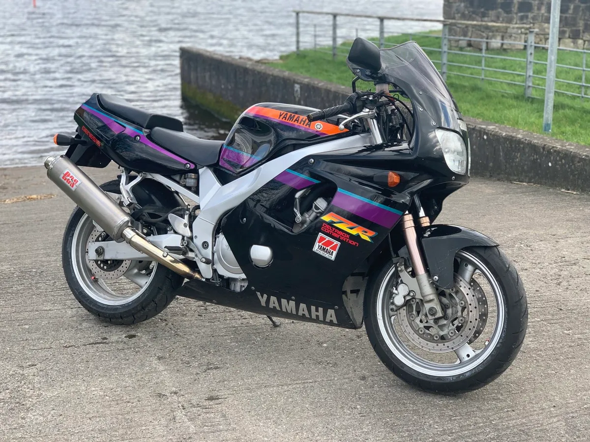 Yamaha fzr 600