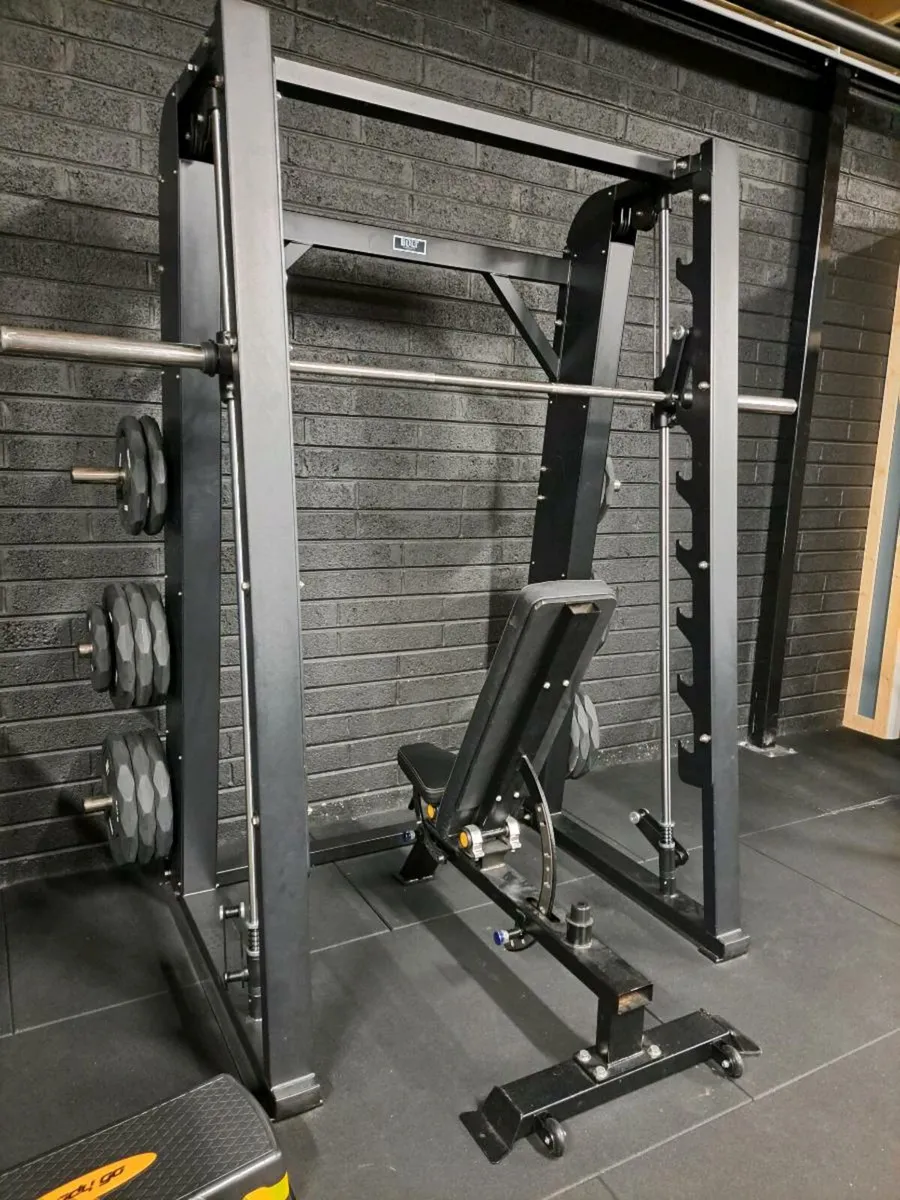 Smith machine for sale in Co. Wexford for €1,500 on DoneDeal