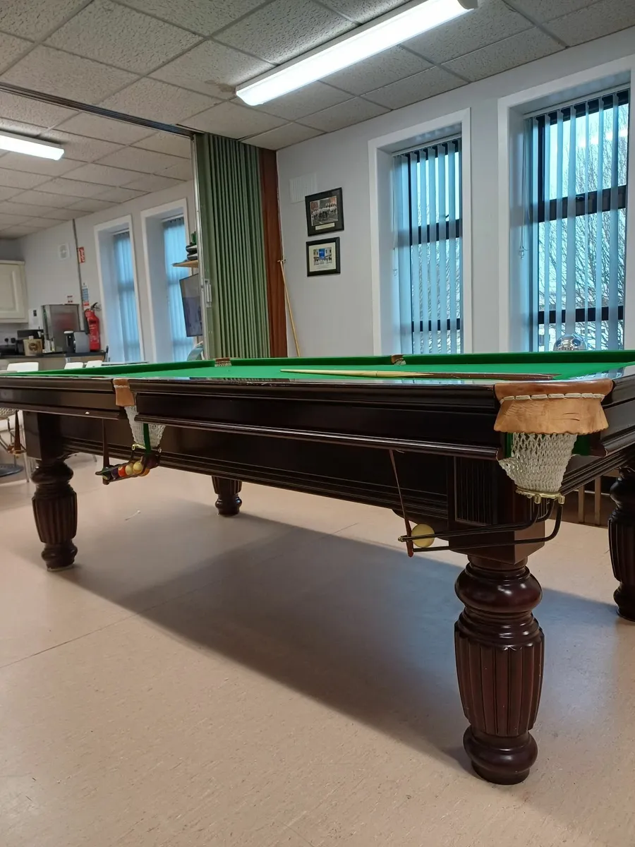 Snooker table - Image 1