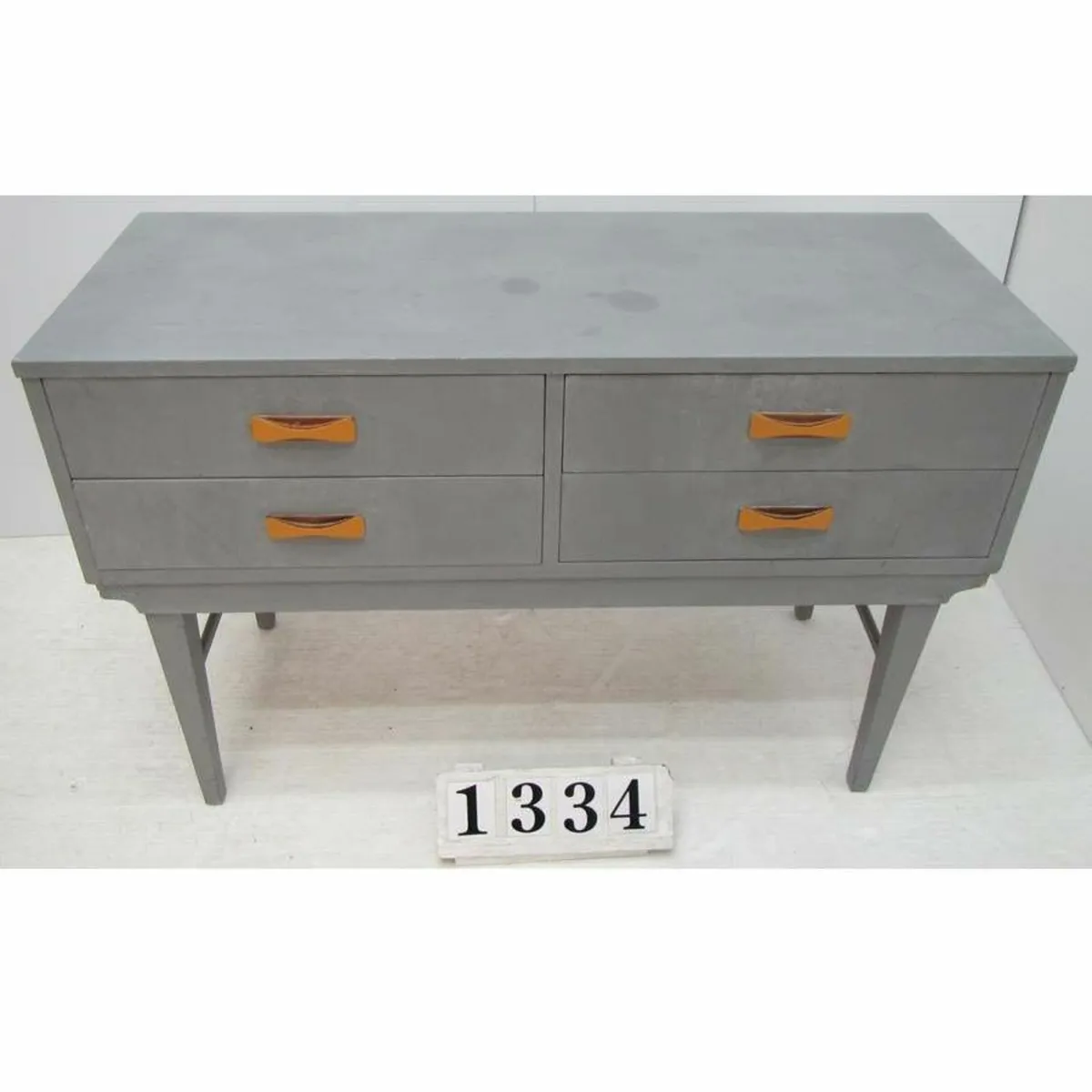 Hand painted sideboard to repaint.   #1334