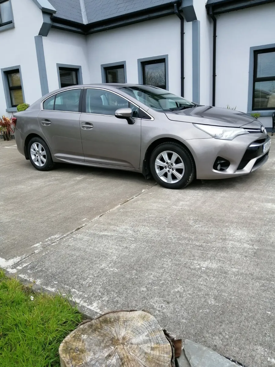 Toyota avensis 2 year NCT