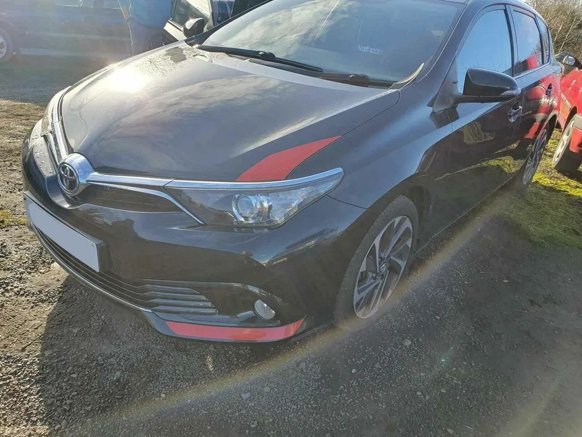2016 Toyota Auris Complete Front End Assembly