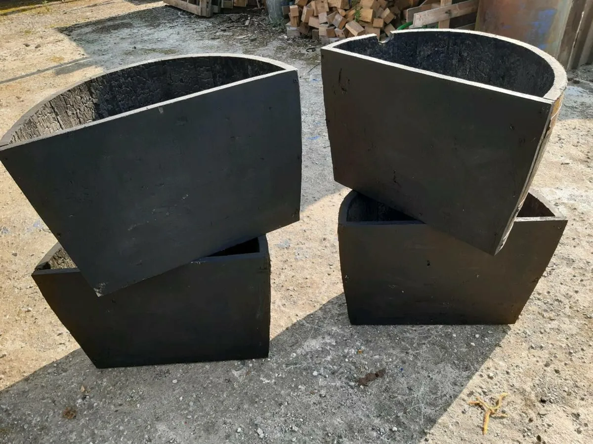 Quarter barrel planters - Image 3