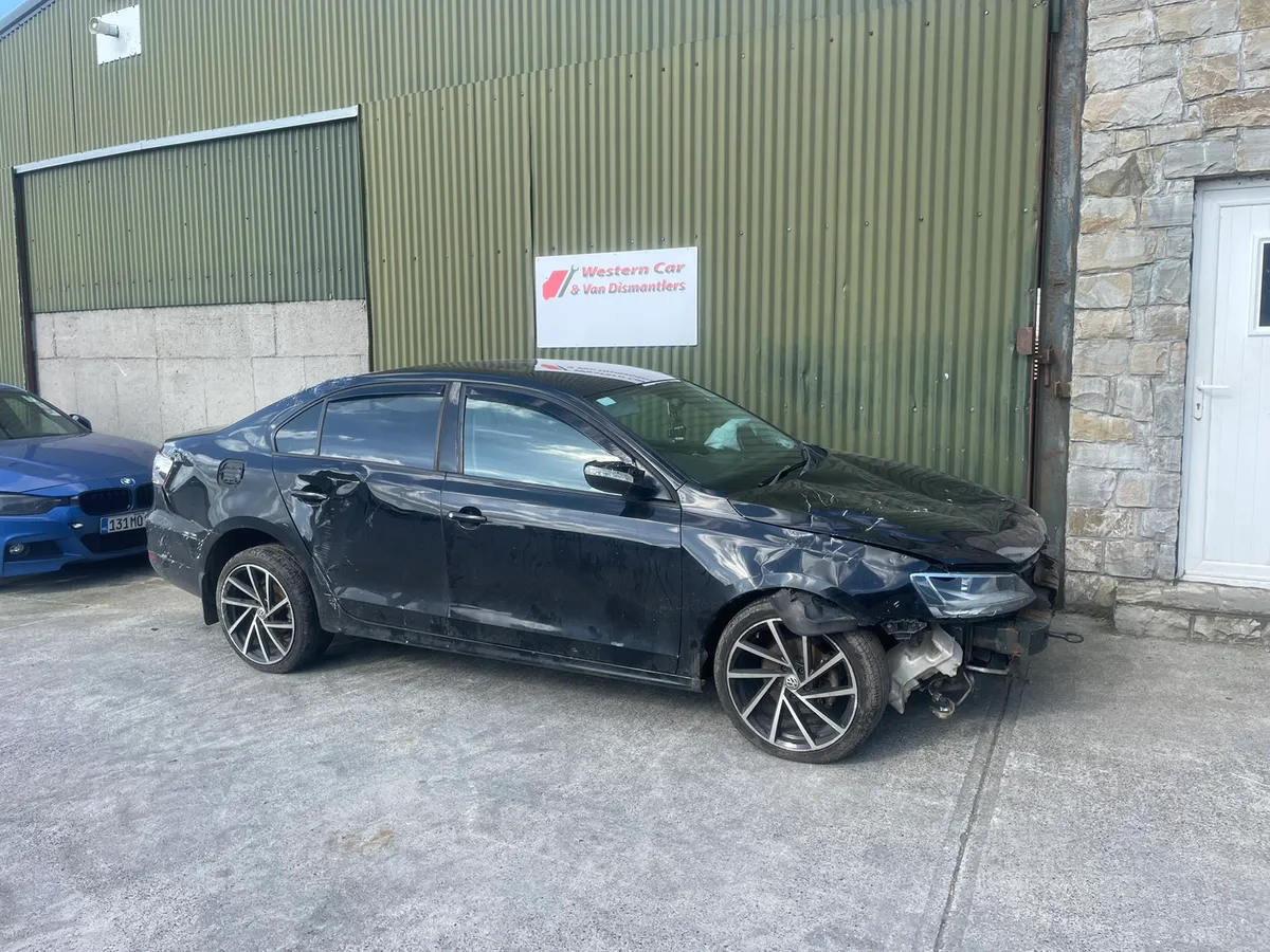 142 vw Jetta 1,6 tdi for dismantling