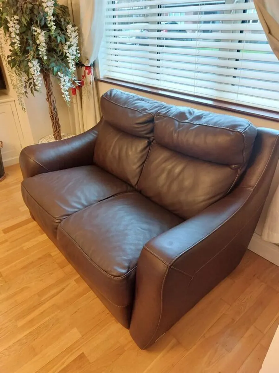 Sofa  /  Couch 2seater