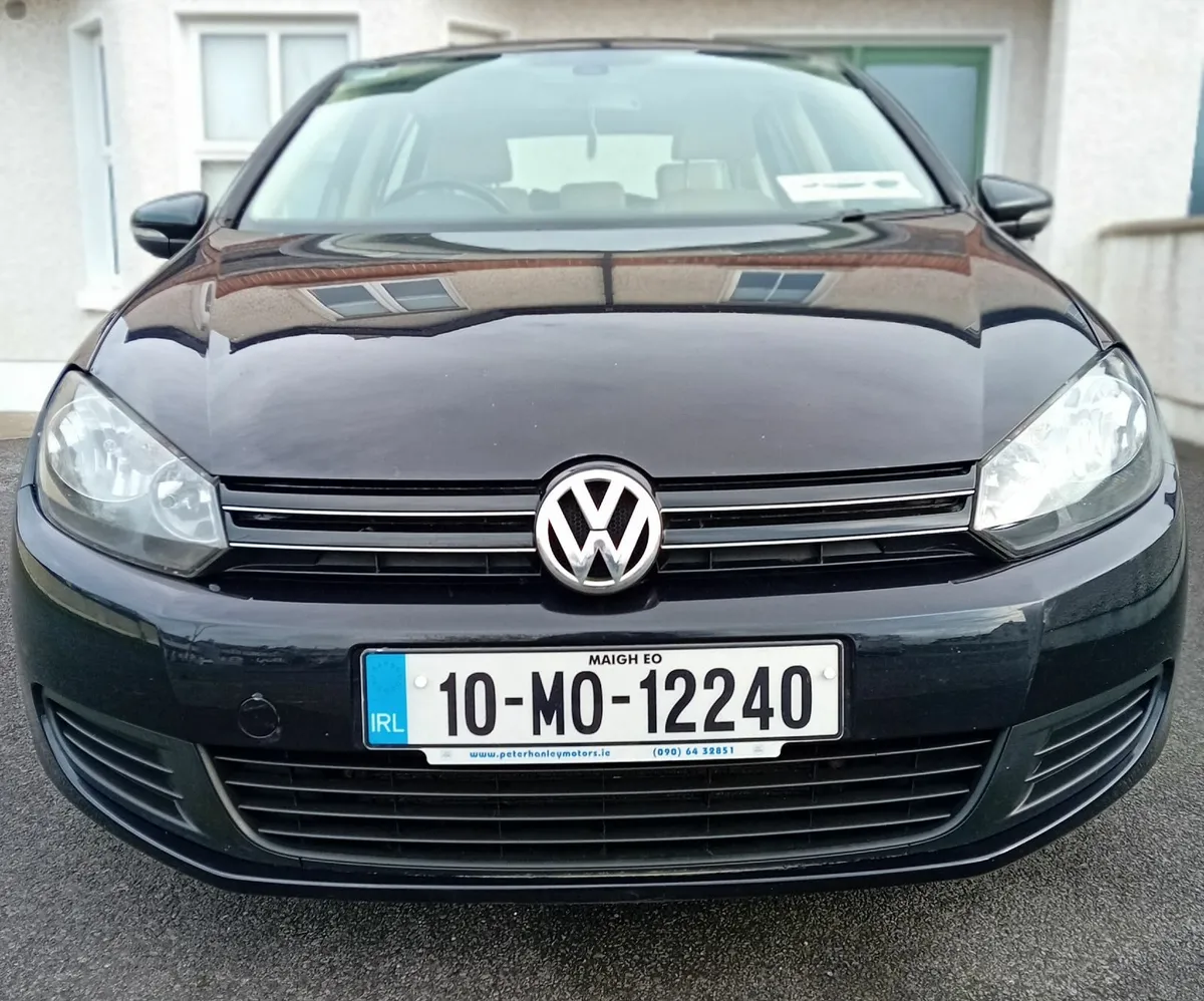 Volkswagen Golf 2010 - Image 1