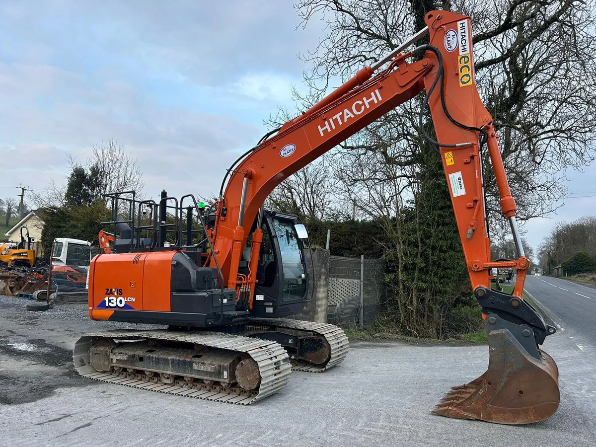 Hitachi ZX130LCN-6 Year 2021 - Image 4