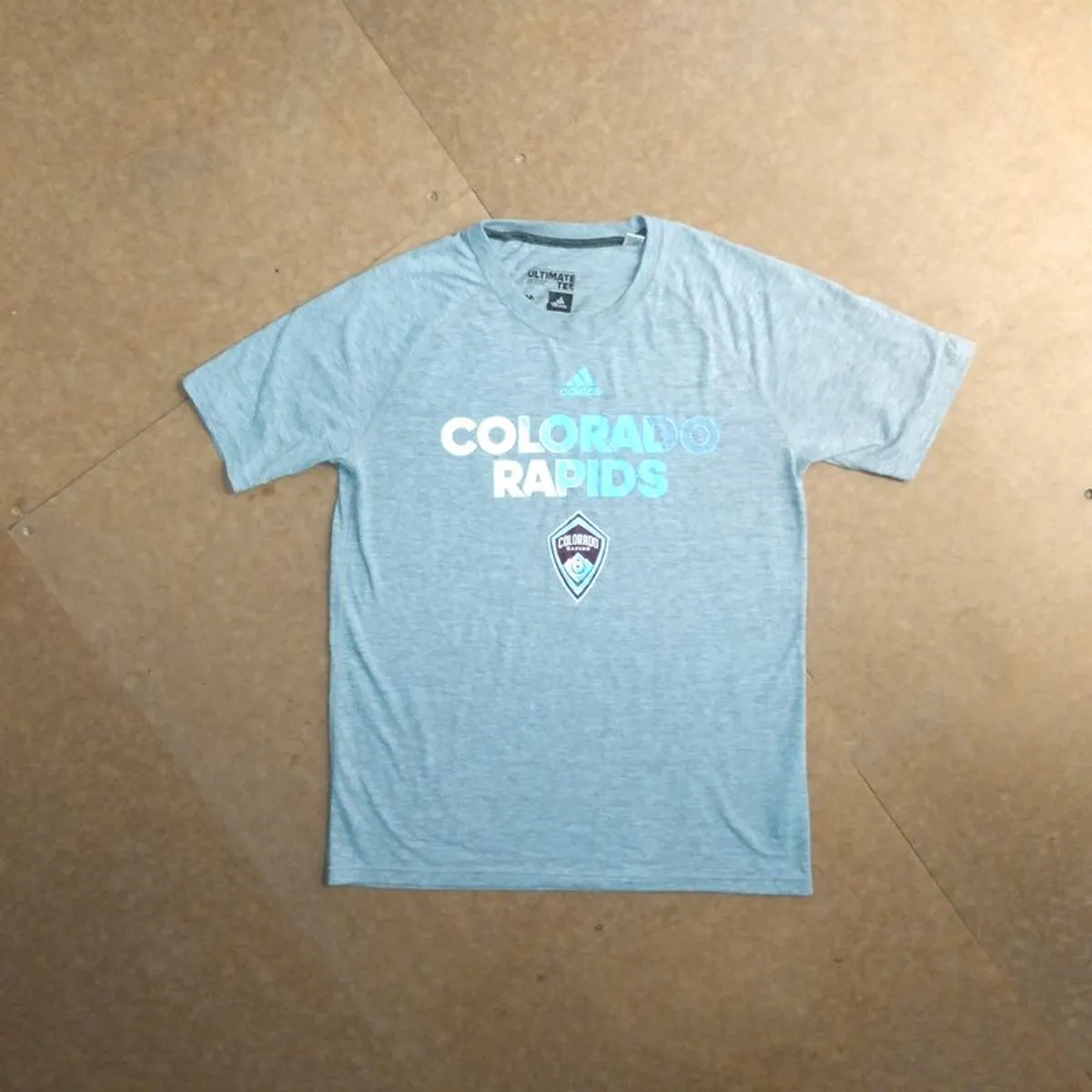 FREE POST Colorado Rapids (M) Tee Shirt Jersey adidas Soccer Football Grey MLS Denver Major League Soccer Tshirt USA America Medium - Image 1