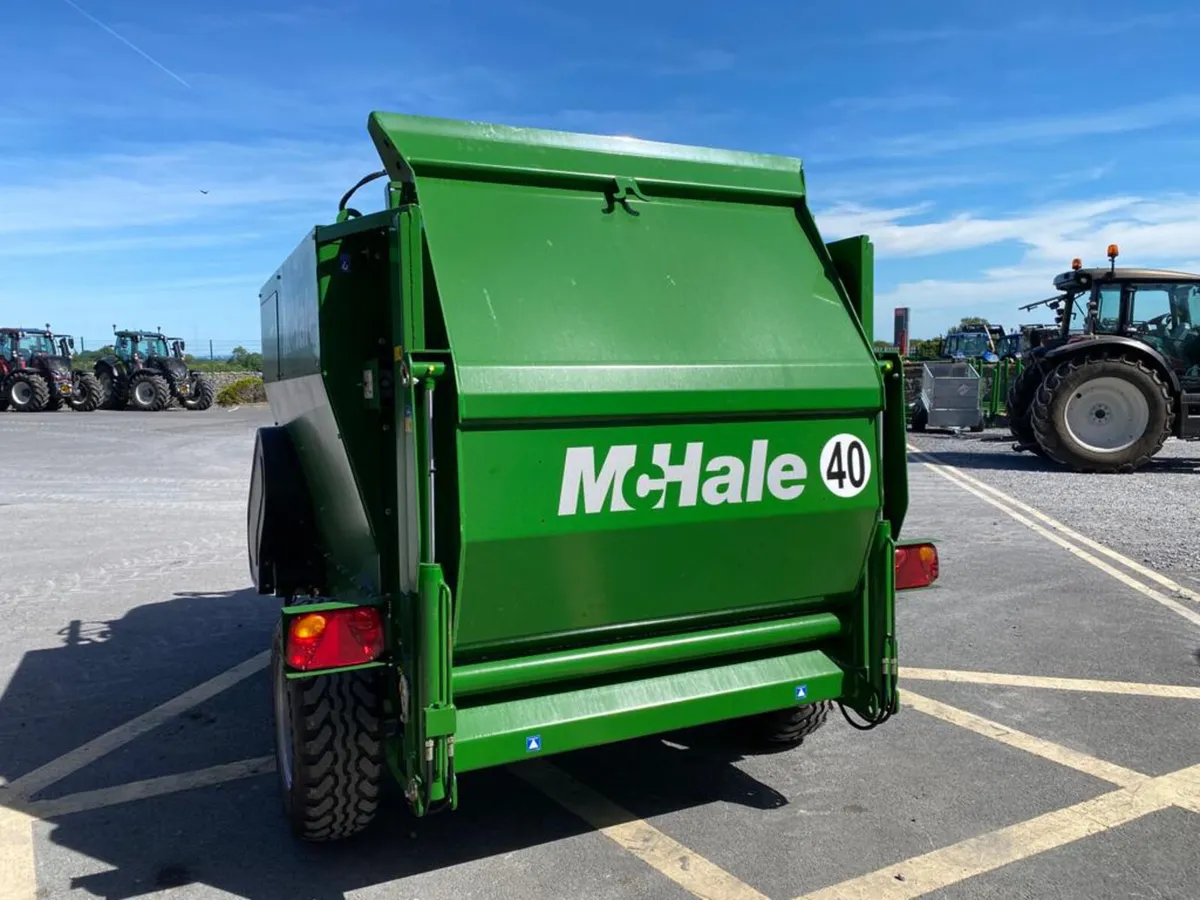 McHale C460 Silage Feeder & Straw Blower - Image 4