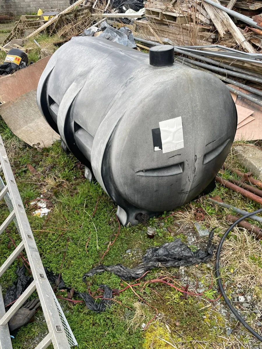 1000L Oil Tank for sale in Co. Waterford for €0 on DoneDeal
