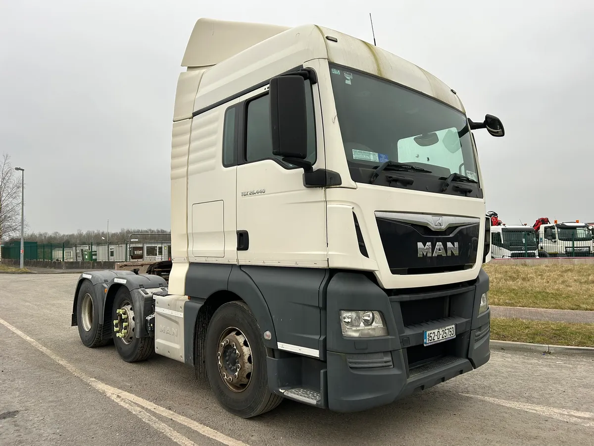 152 Man 6x2 unit - Image 1