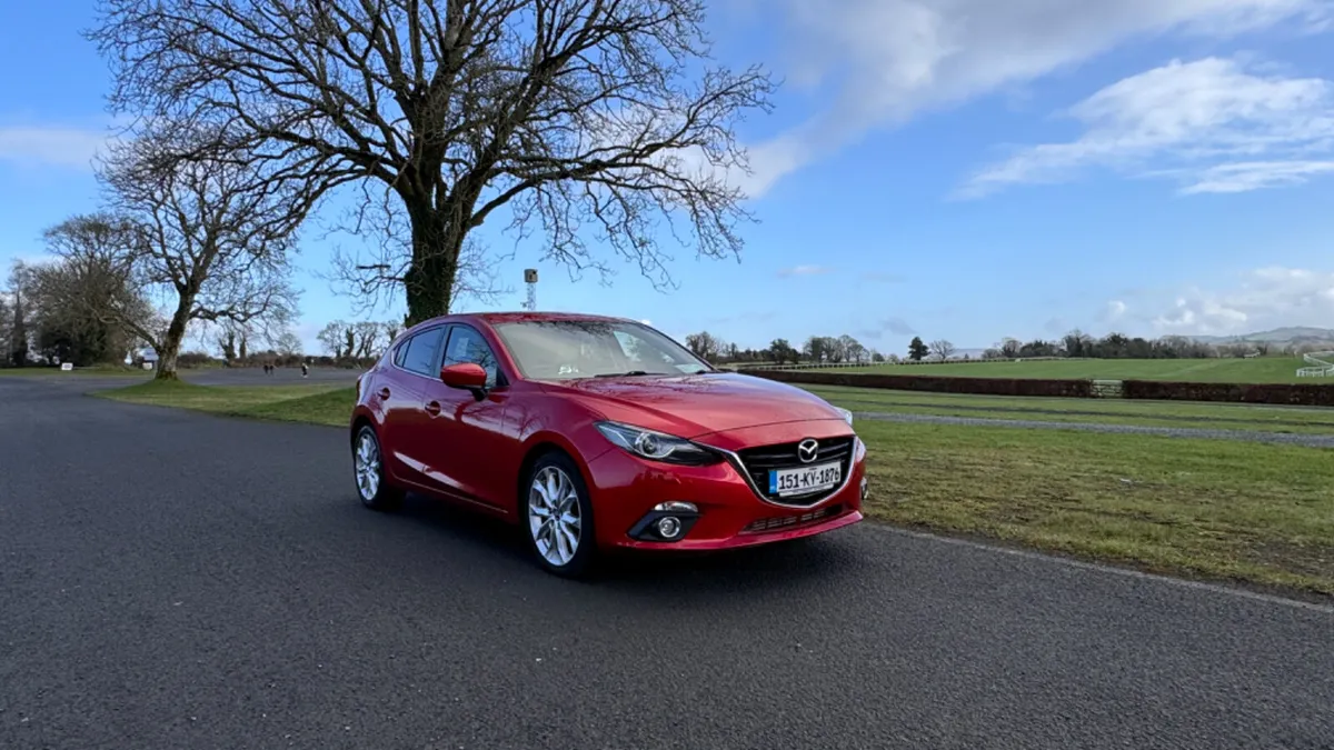 Mazda 3 2015 GT 150 PS LEATHER INTERIOR