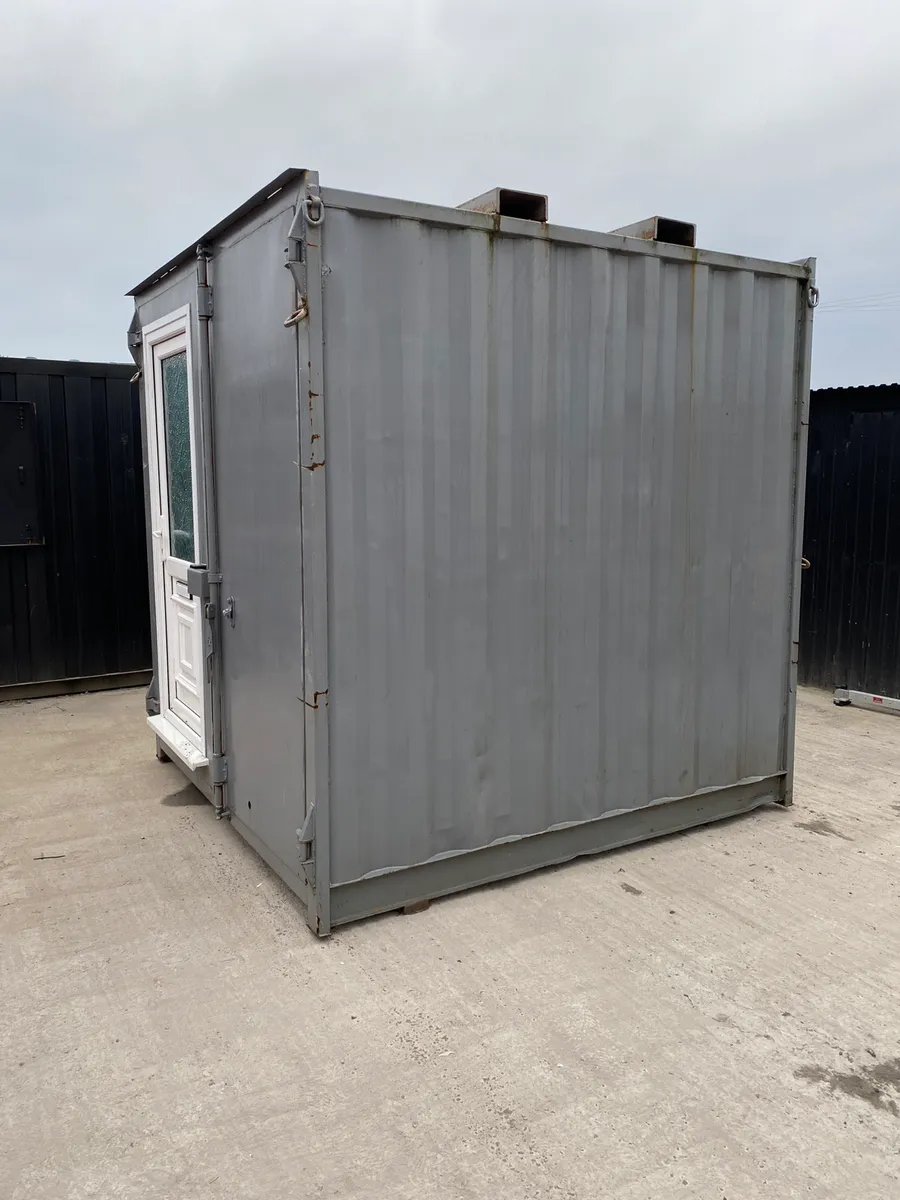 Welfare Unit 8ft x 8ft - Image 1